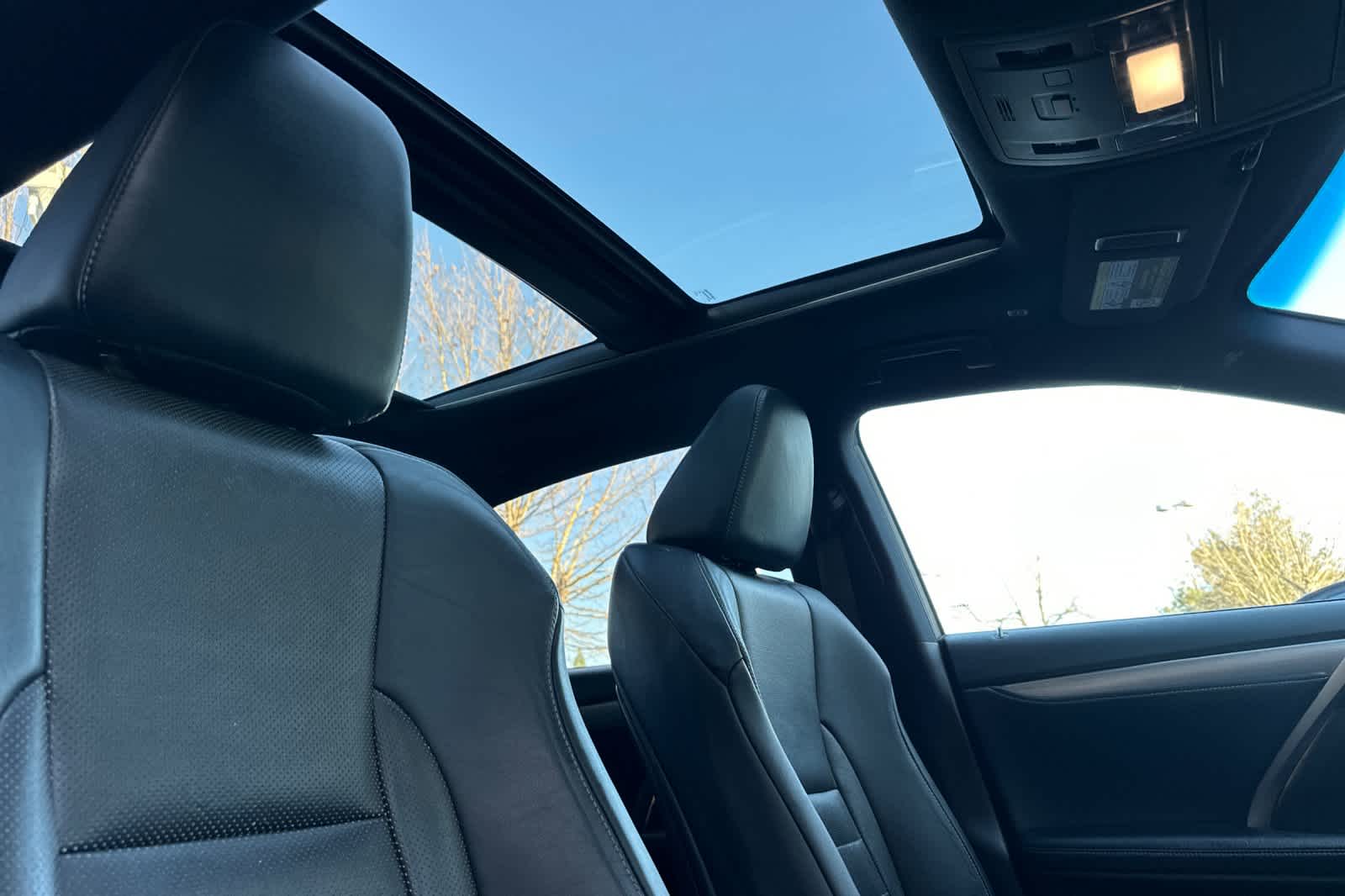 Thumbnail: 2016 Lexus RX - 18