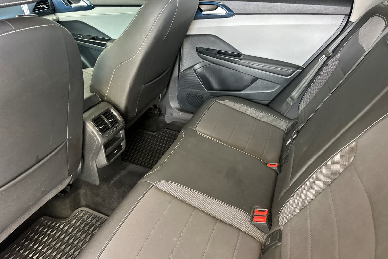 Thumbnail: 2024 Volkswagen Taos - 4