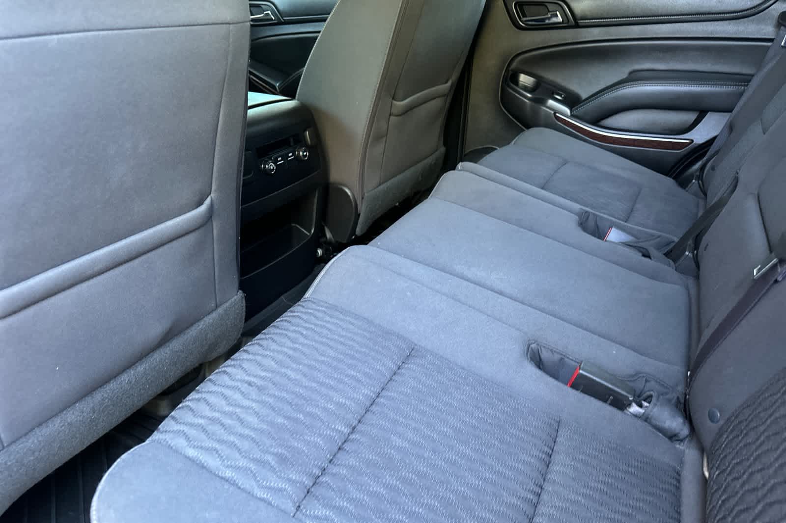 Thumbnail: 2016 GMC Yukon - 3