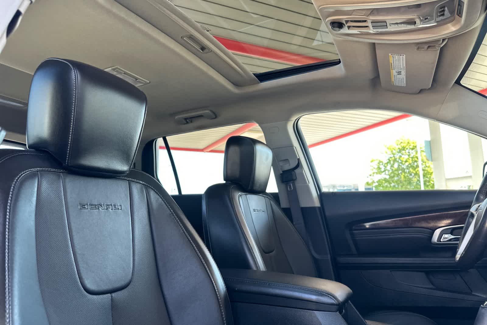 Thumbnail: 2016 GMC Terrain - 18