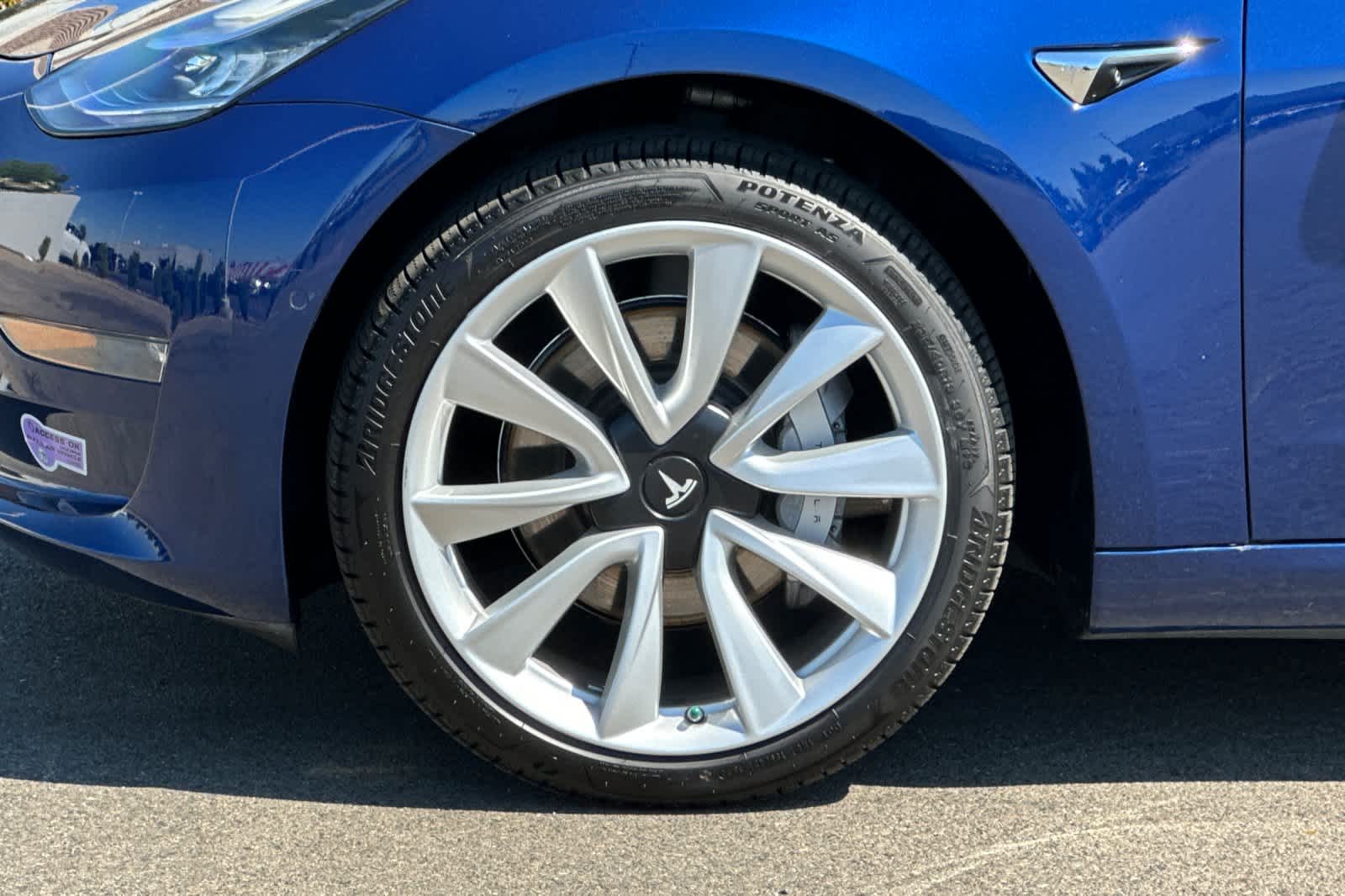 Thumbnail: 2019 Tesla Model 3 - 28