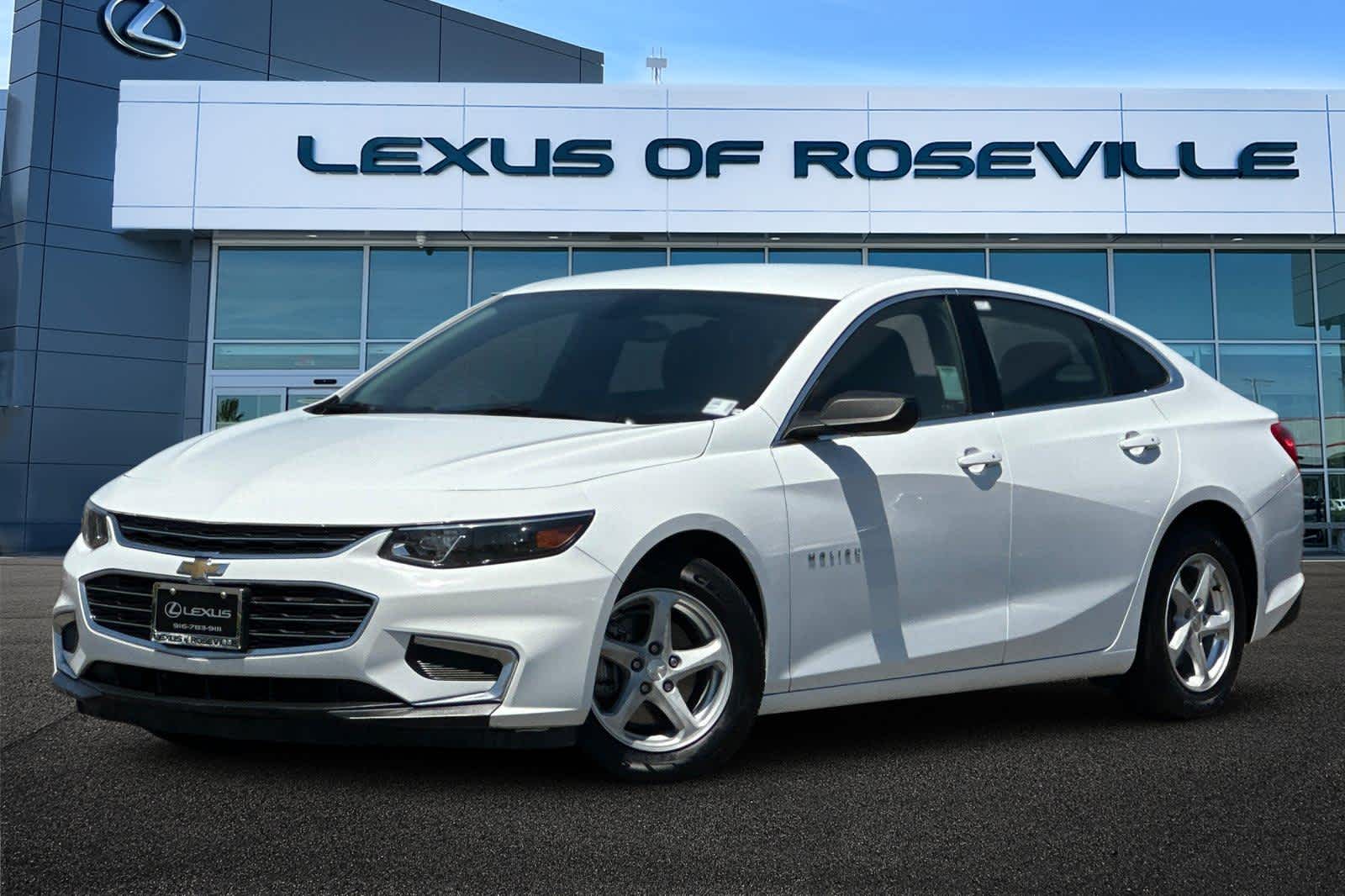 Thumbnail: 2017 Chevrolet Malibu - 1