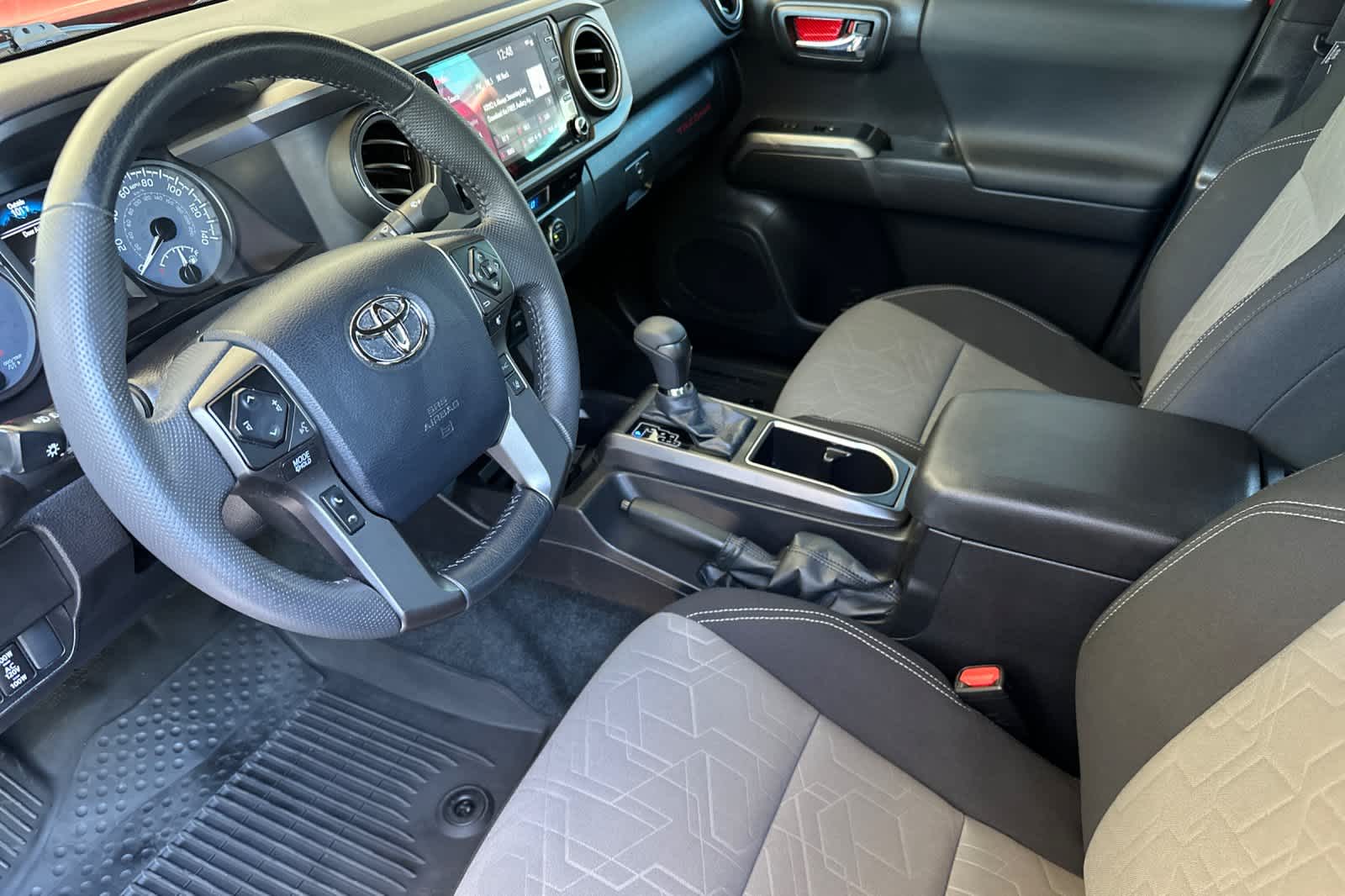 Thumbnail: 2023 Toyota Tacoma - 10