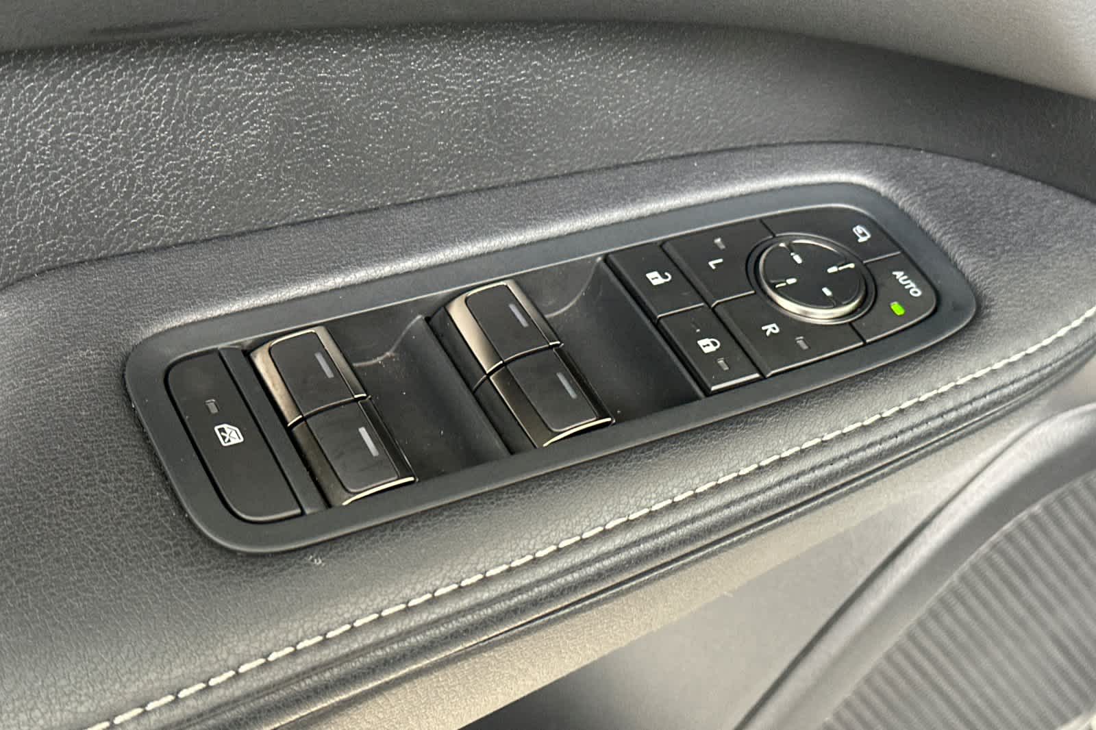 Thumbnail: 2025 Lexus RX - 13