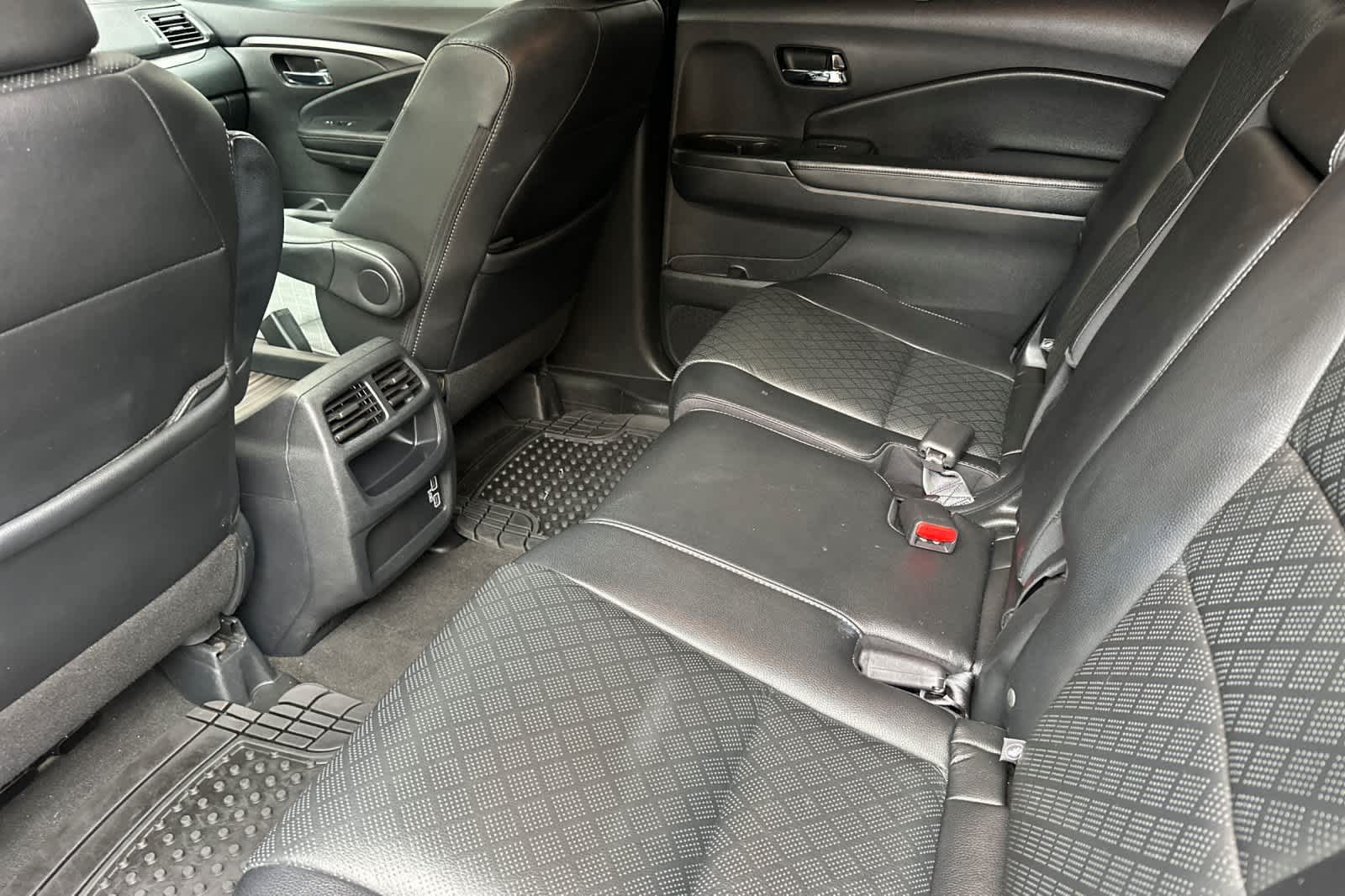 Thumbnail: 2019 Honda Passport - 4