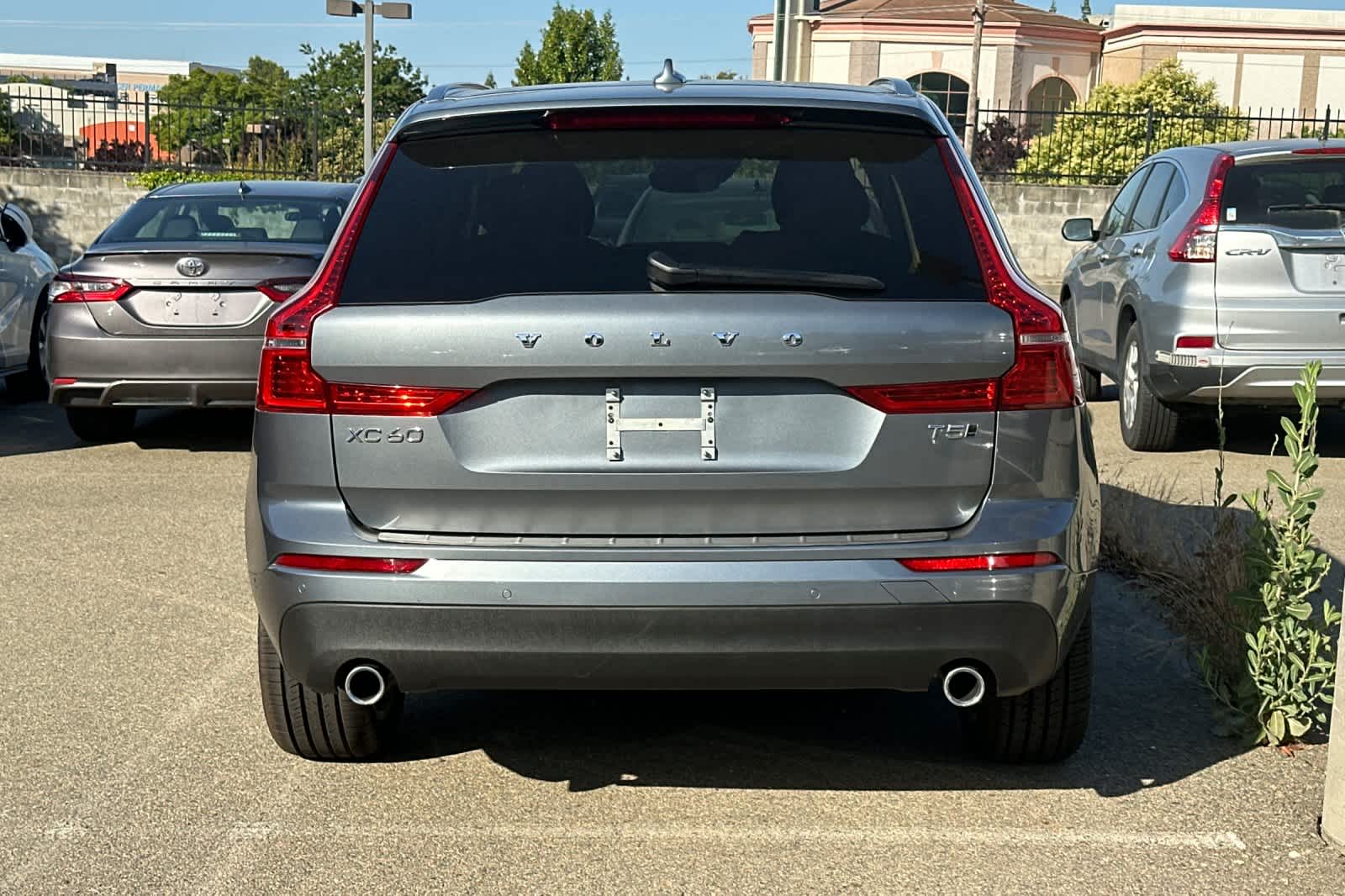 Thumbnail: 2018 Volvo XC60 - 5