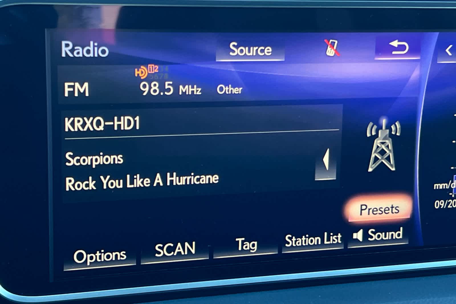 Thumbnail: 2019 Lexus RX - 20