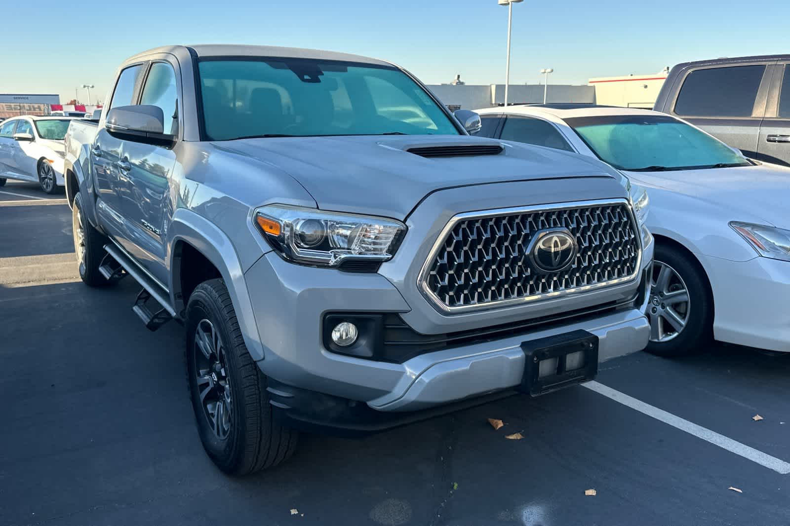 Thumbnail: 2019 Toyota Tacoma - 3