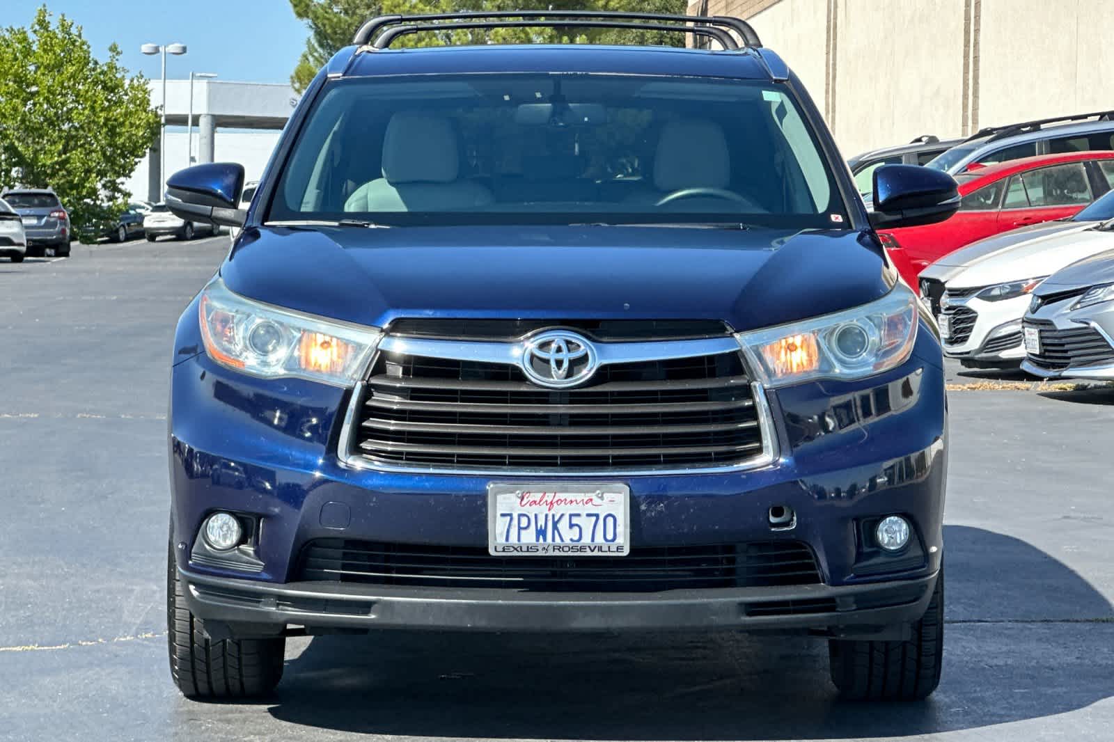 Thumbnail: 2016 Toyota Highlander - 10