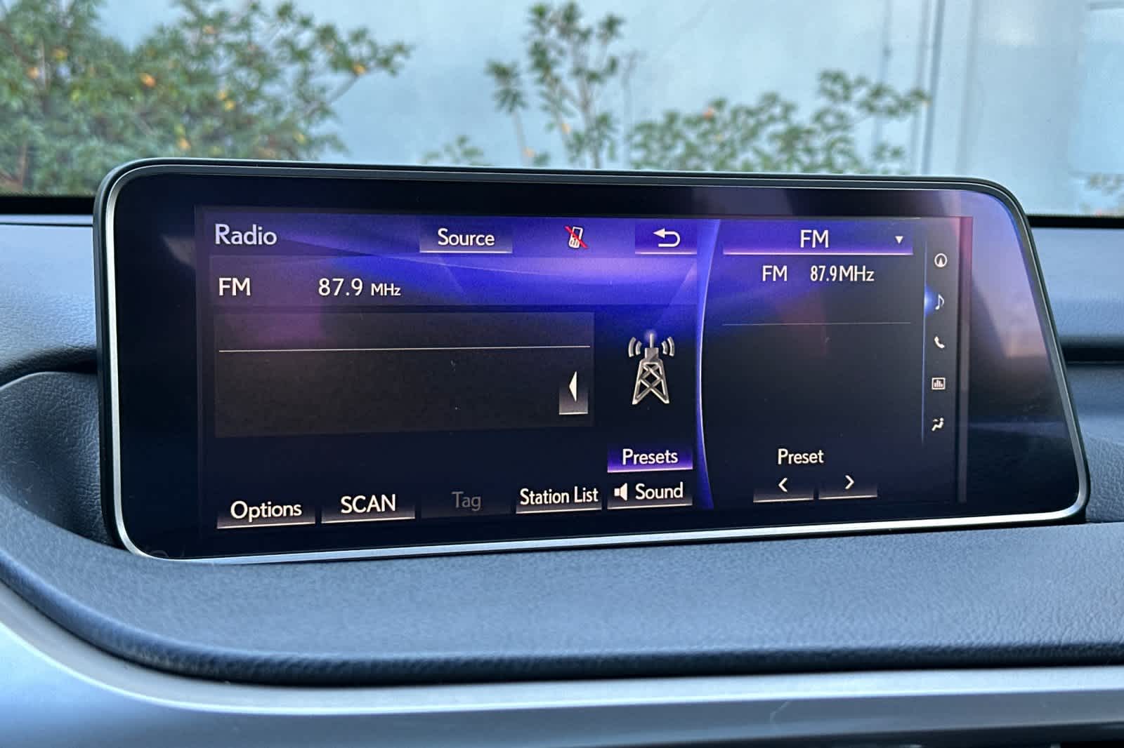 Thumbnail: 2016 Lexus RX - 20