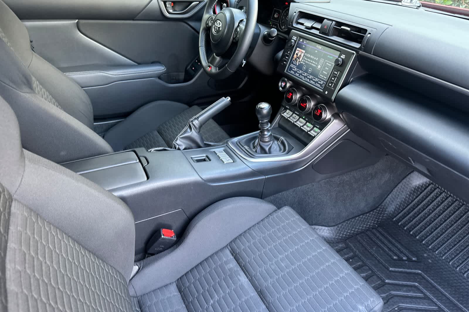 Thumbnail: 2024 Toyota GR86 - 15