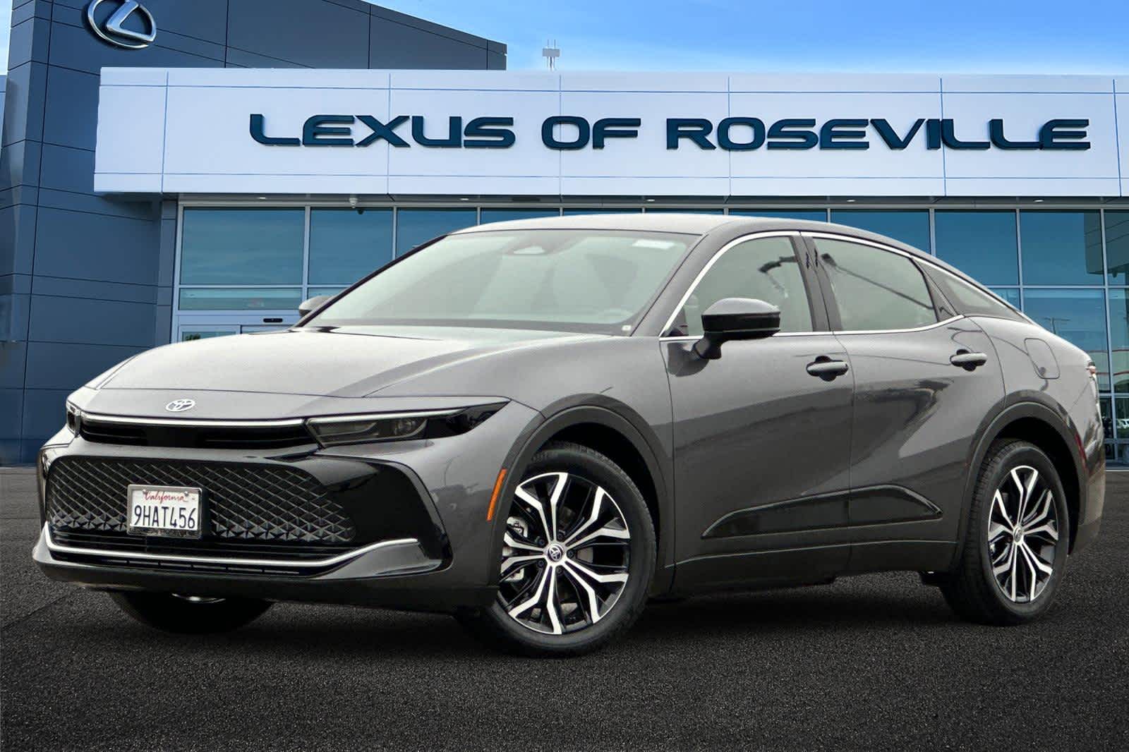 Thumbnail: 2023 Toyota Crown - 1