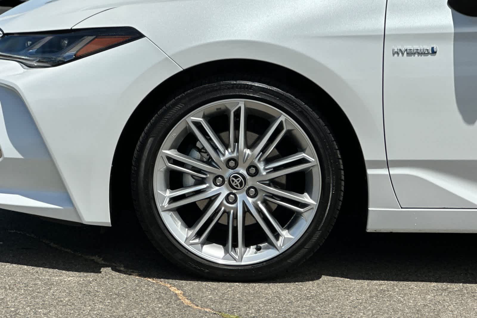 Thumbnail: 2021 Toyota Avalon - 31