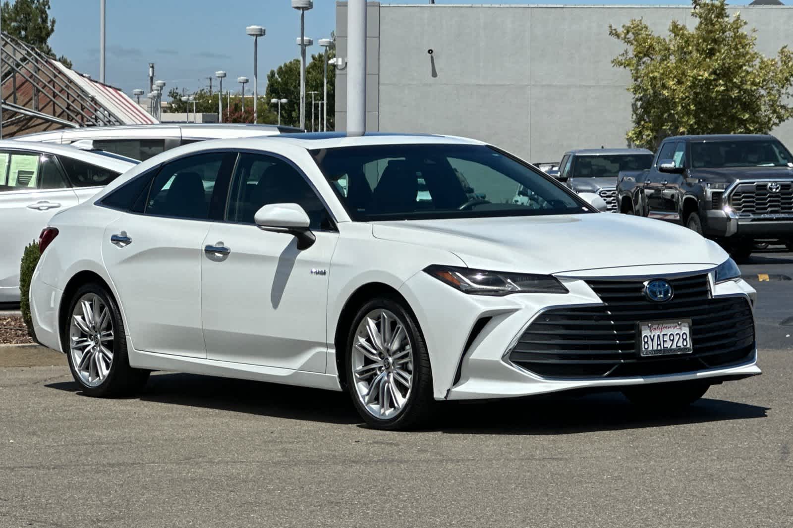 Thumbnail: 2021 Toyota Avalon - 5