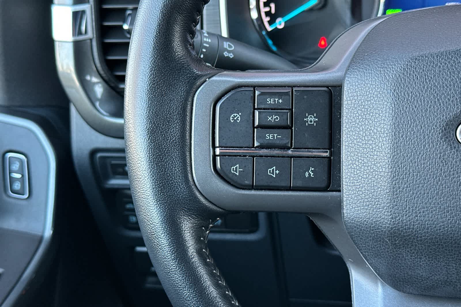 Thumbnail: 2022 Ford F-150 - 25