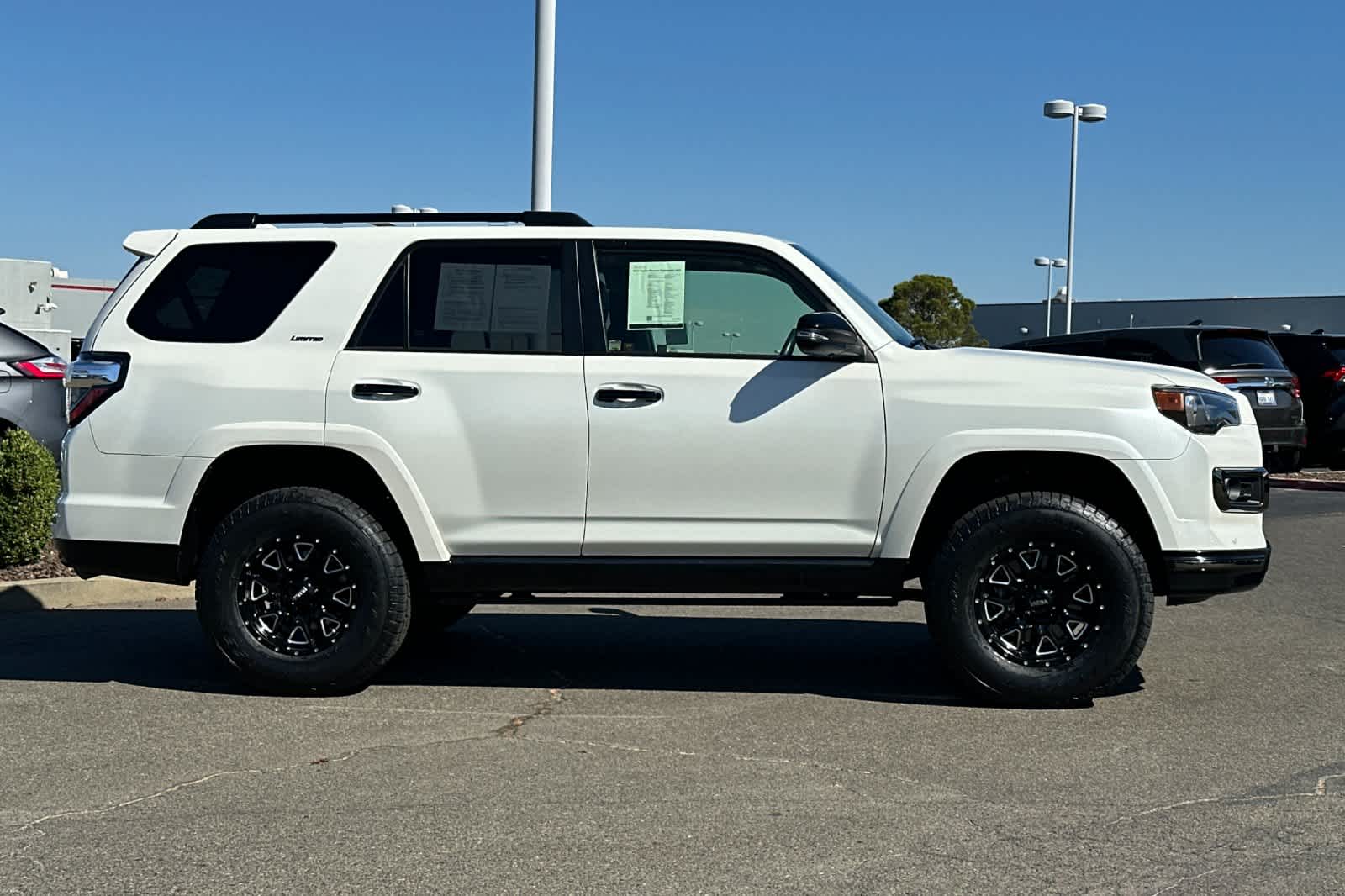 Thumbnail: 2021 Toyota 4Runner - 6