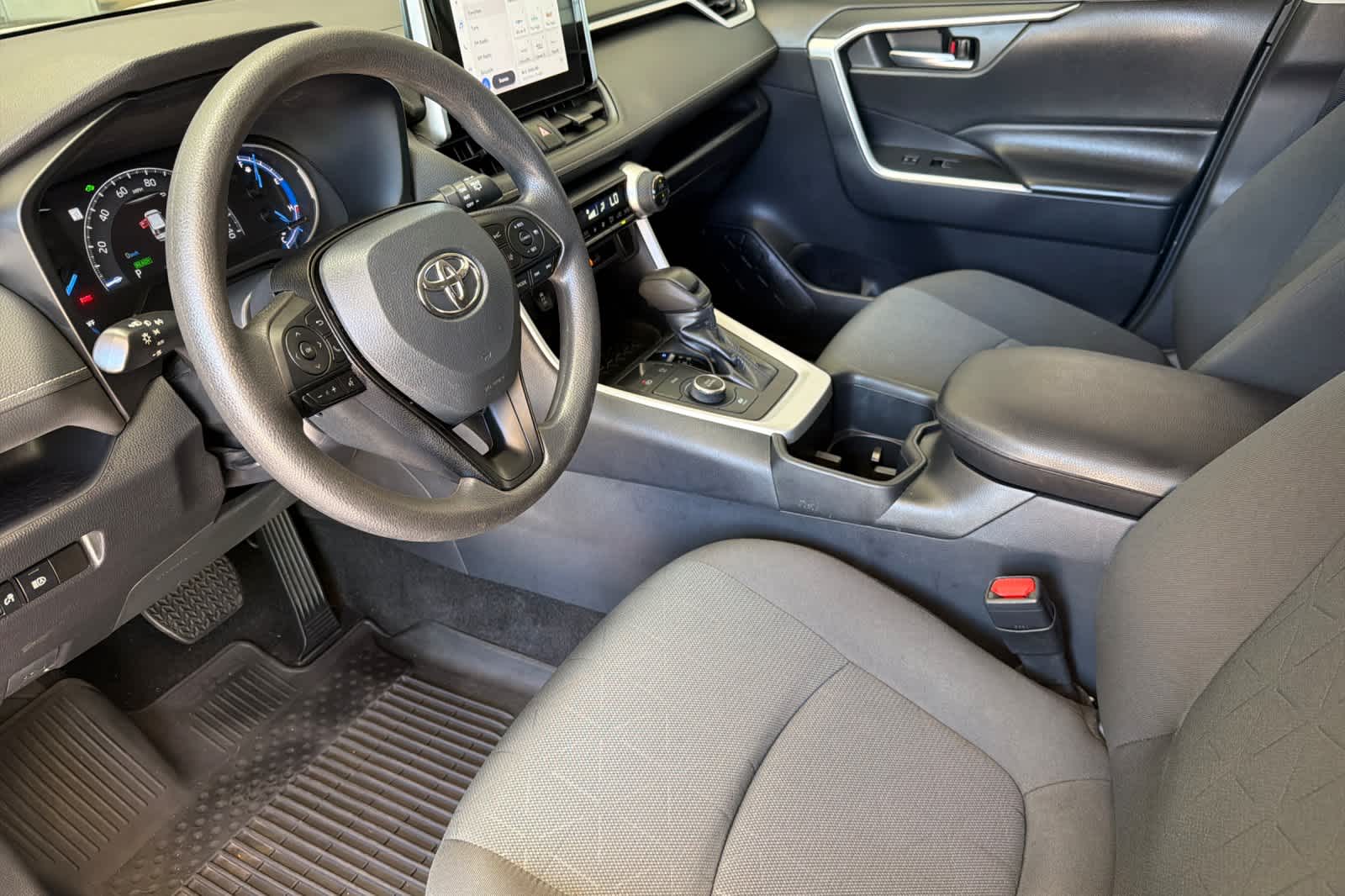 Thumbnail: 2024 Toyota RAV4 - 11