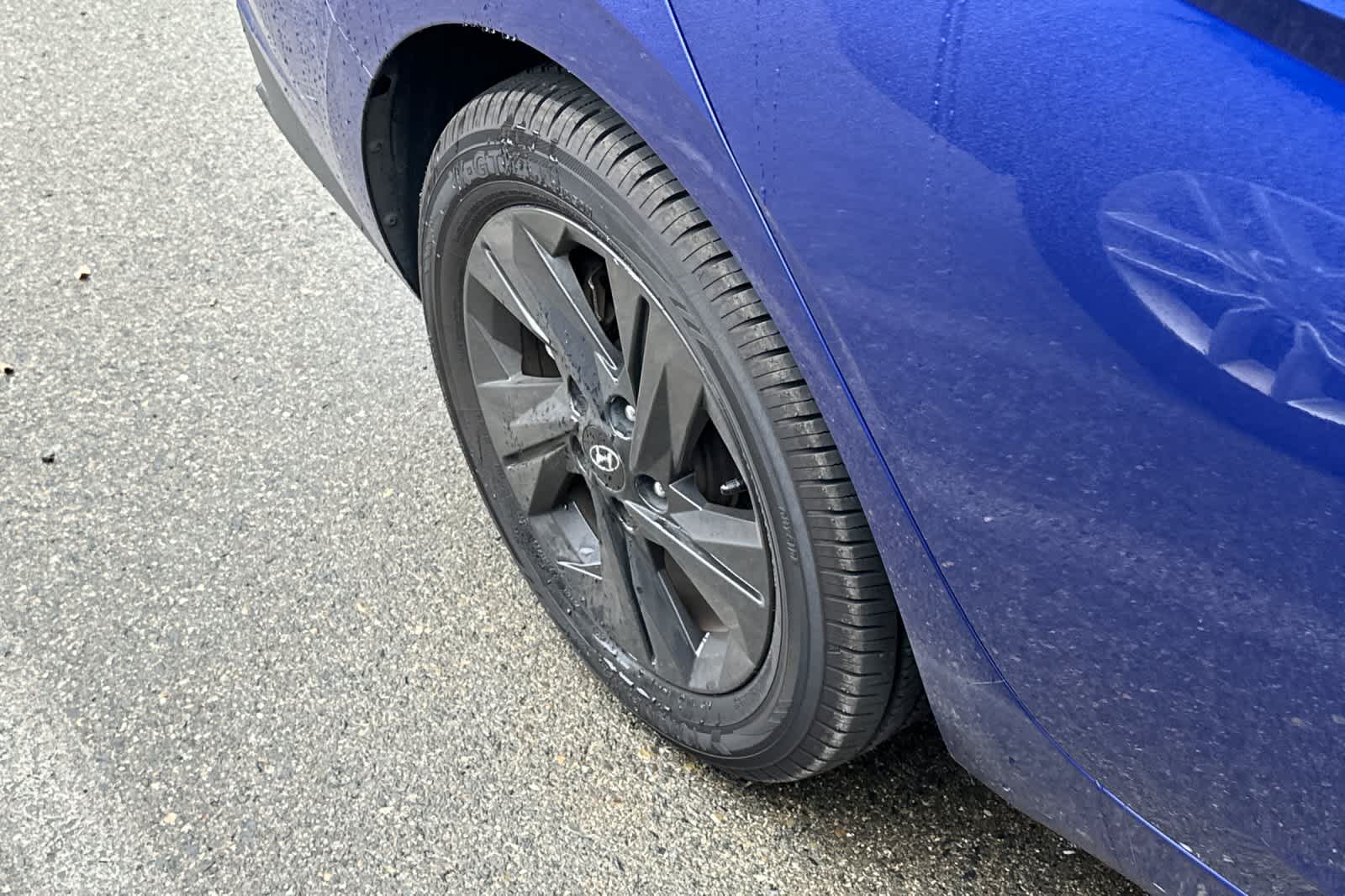 Thumbnail: 2021 Hyundai Elantra - 13