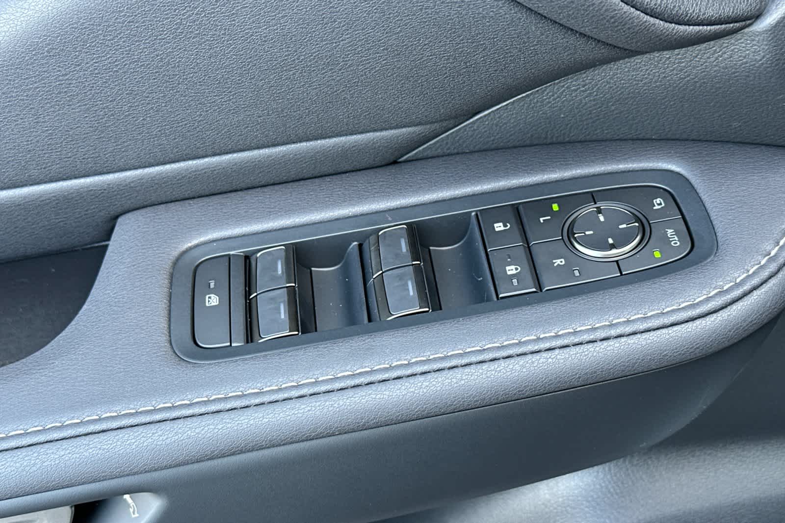 Thumbnail: 2026 Lexus TX - 13