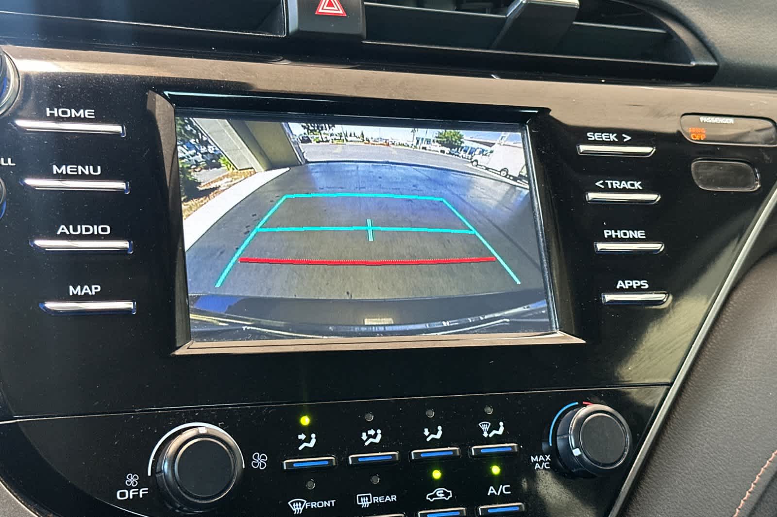 2019 Toyota Camry LE 19