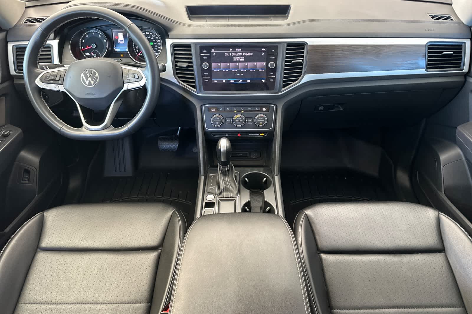 Thumbnail: 2021 Volkswagen Atlas - 3