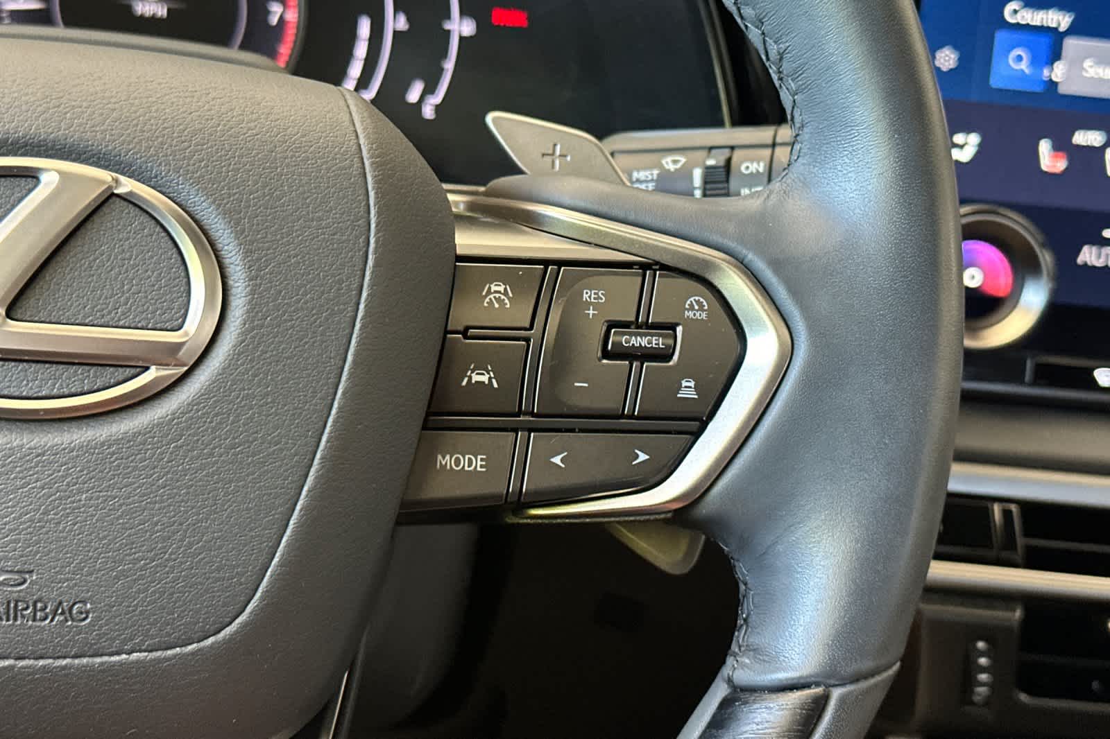 Thumbnail: 2024 Lexus RX - 27