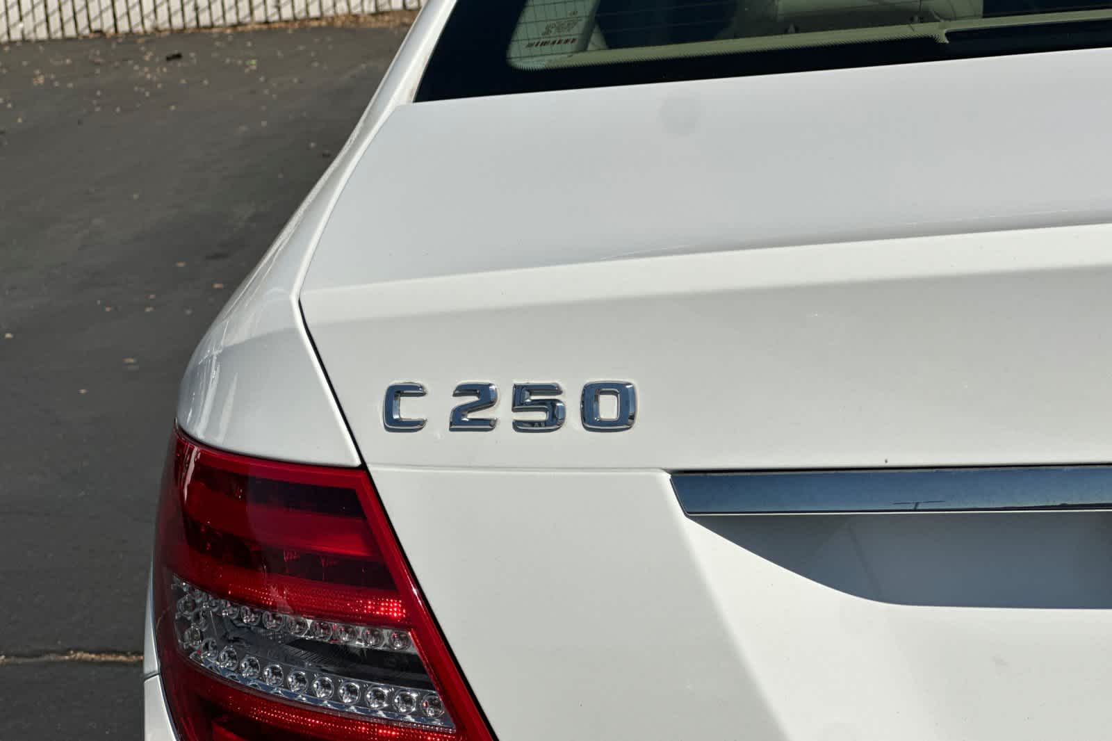 Thumbnail: 2014 Mercedes-Benz C-Class - 30
