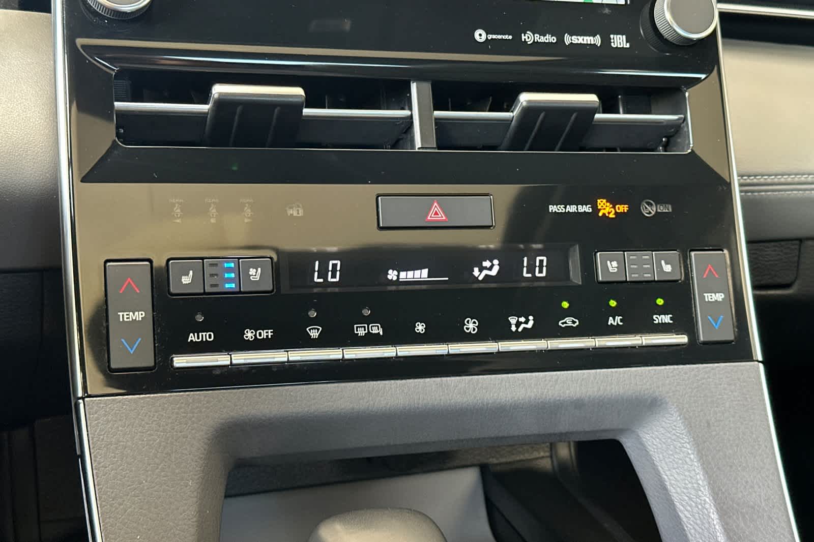 Thumbnail: 2021 Toyota Avalon - 22