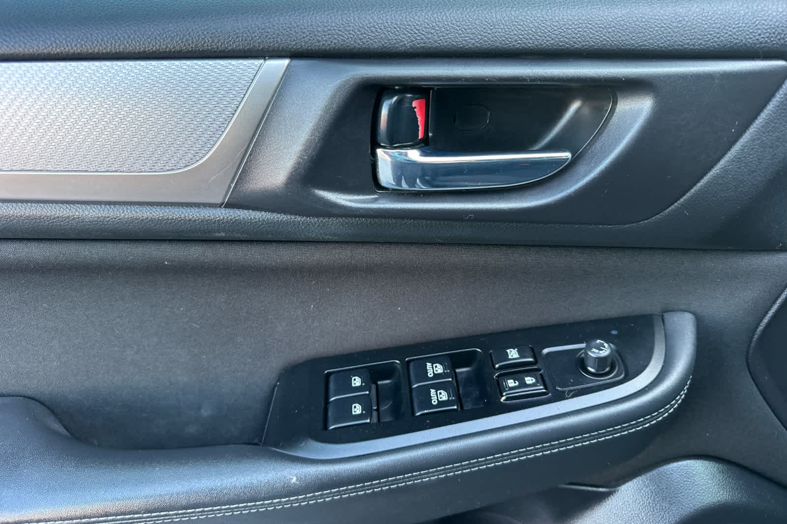 Thumbnail: 2016 Subaru Legacy - 12