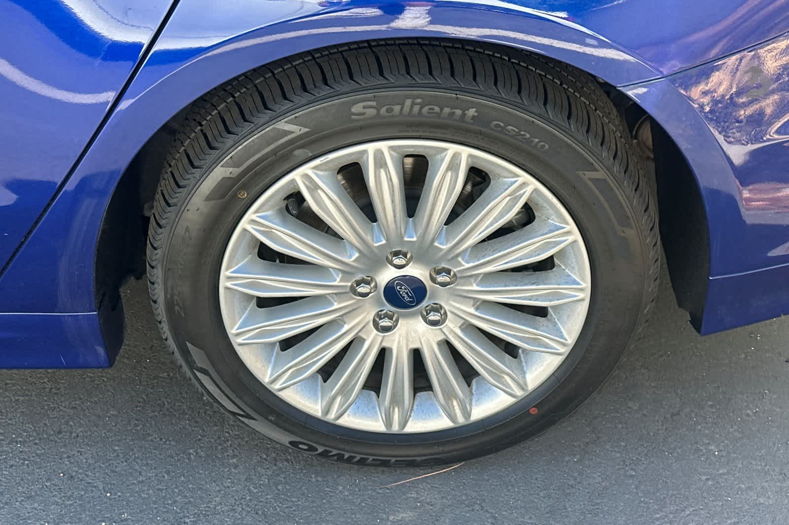 Thumbnail: 2015 Ford Fusion - 17