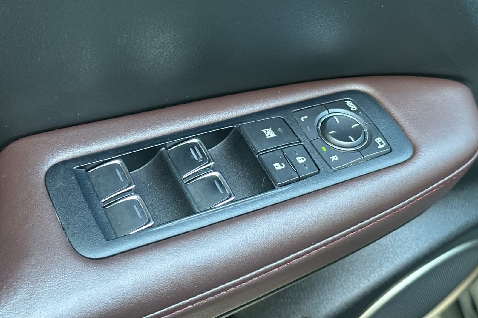 Thumbnail: 2017 Lexus RX - 13