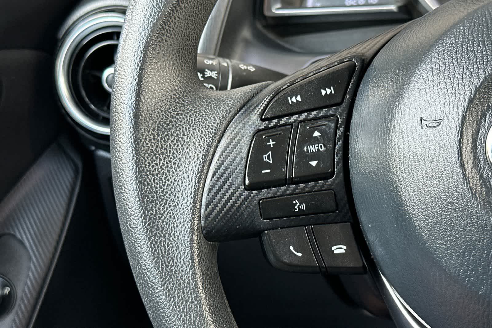 Thumbnail: 2018 Toyota Yaris iA - 25