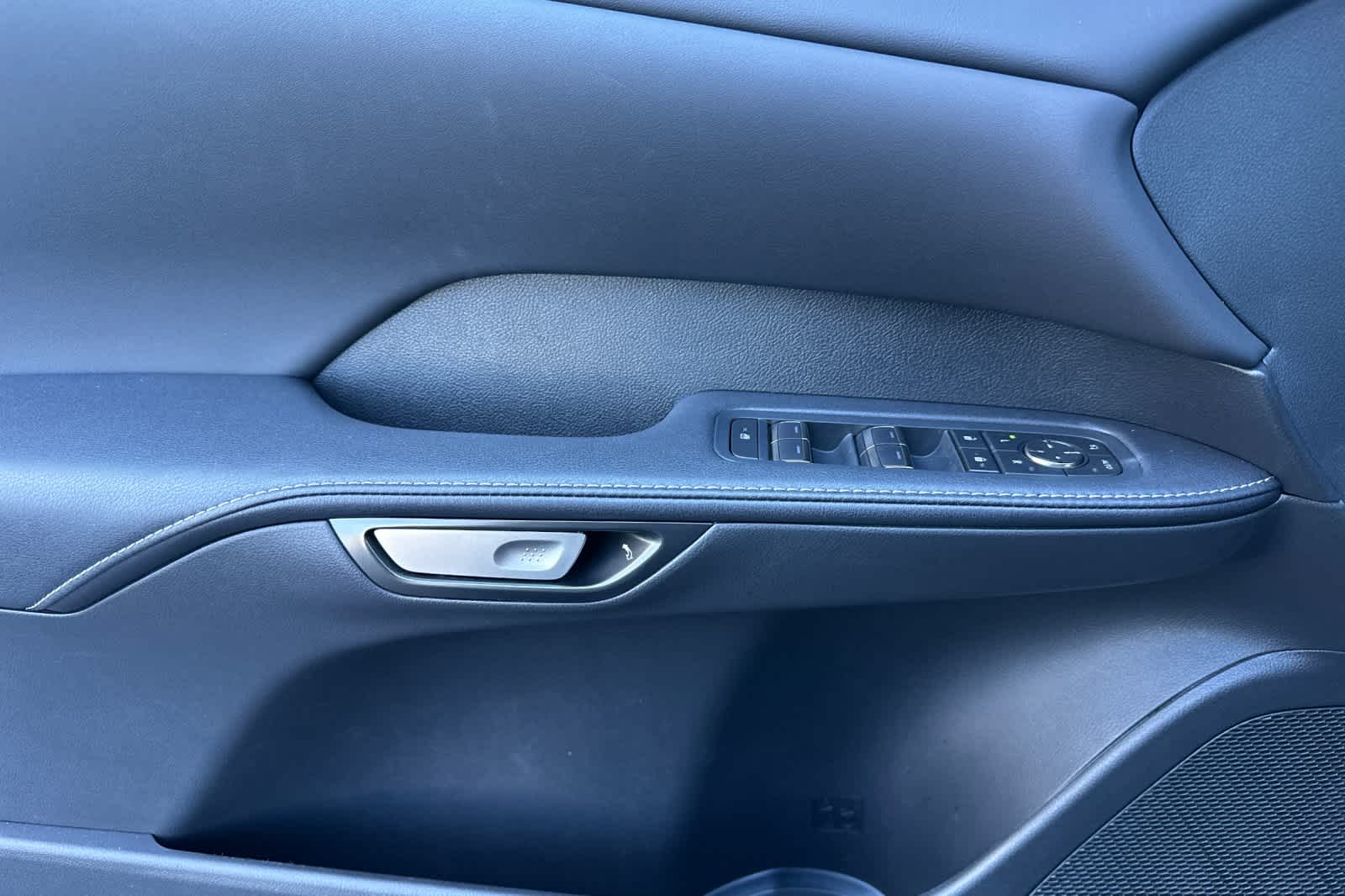 Thumbnail: 2025 Lexus RX - 12