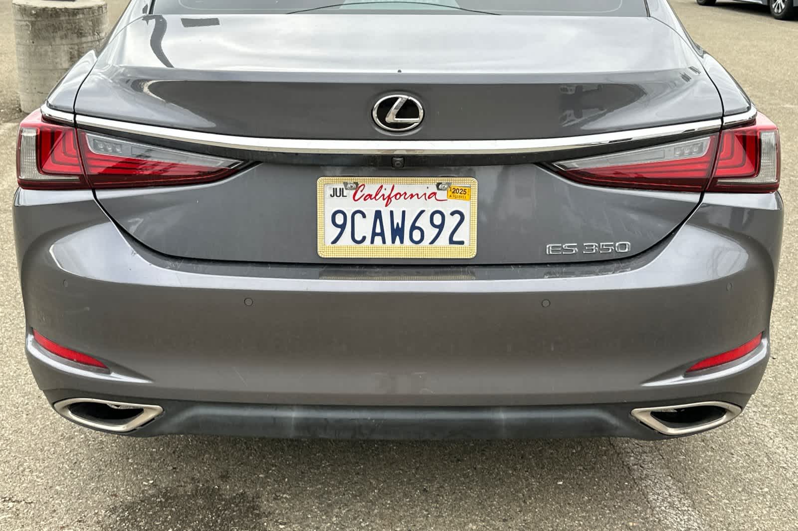 Thumbnail: 2019 Lexus ES - 16