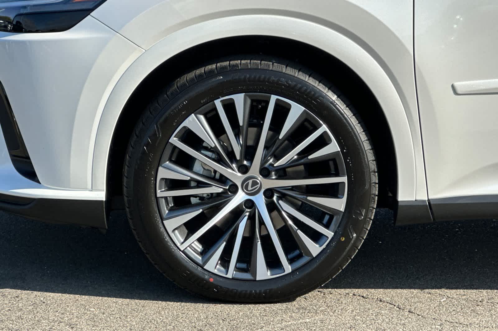 Thumbnail: 2026 Lexus RX - 31