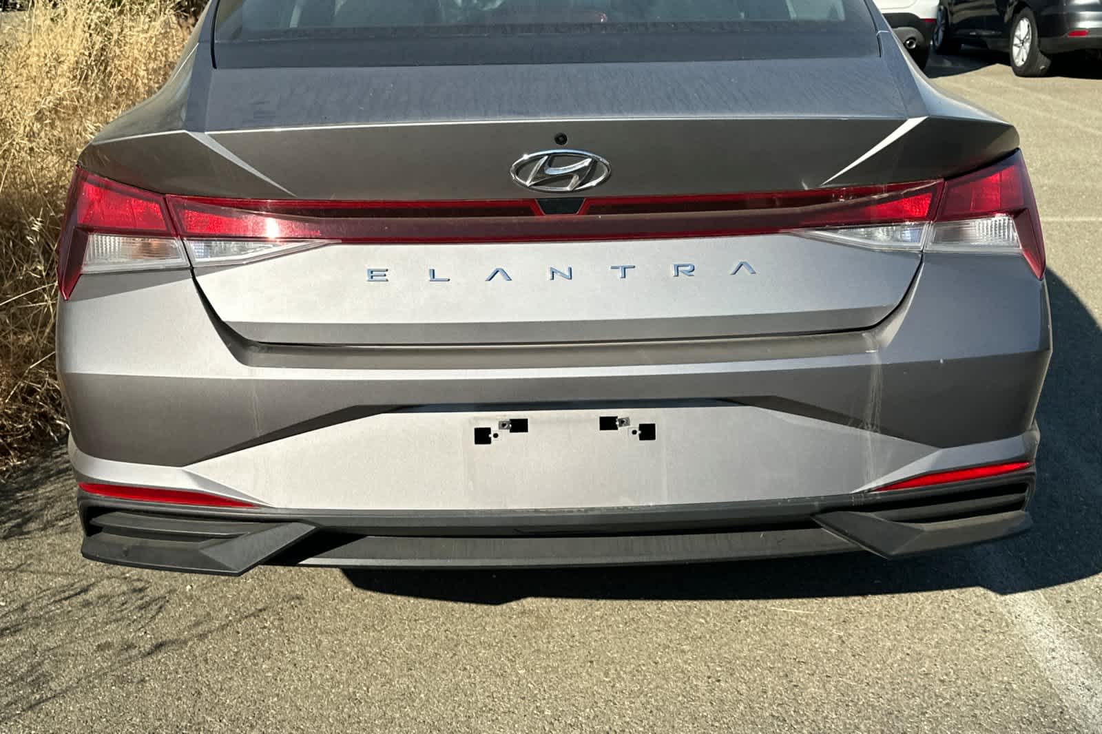 Thumbnail: 2023 Hyundai Elantra - 16