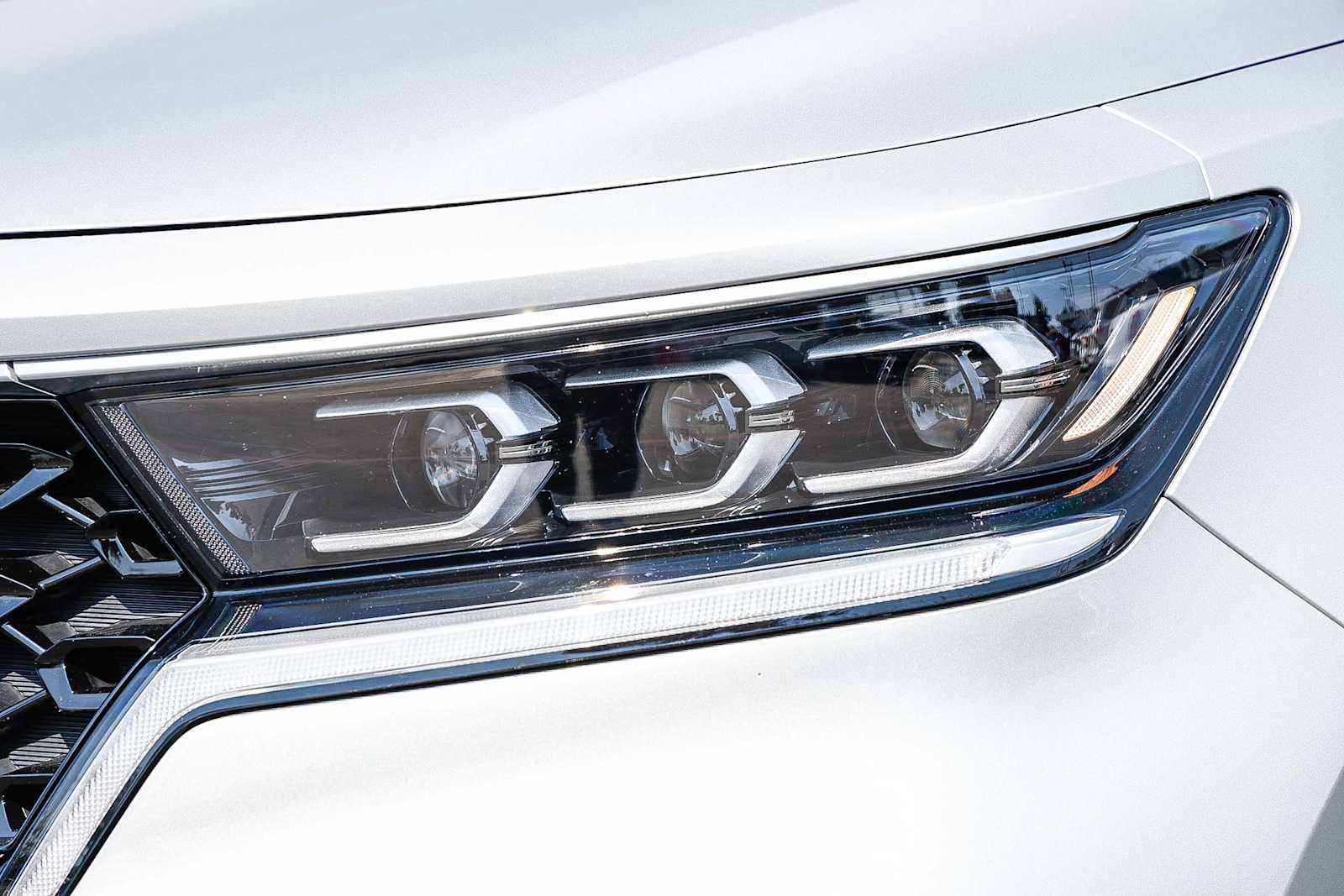 Thumbnail: 2023 Kia Sorento - 8