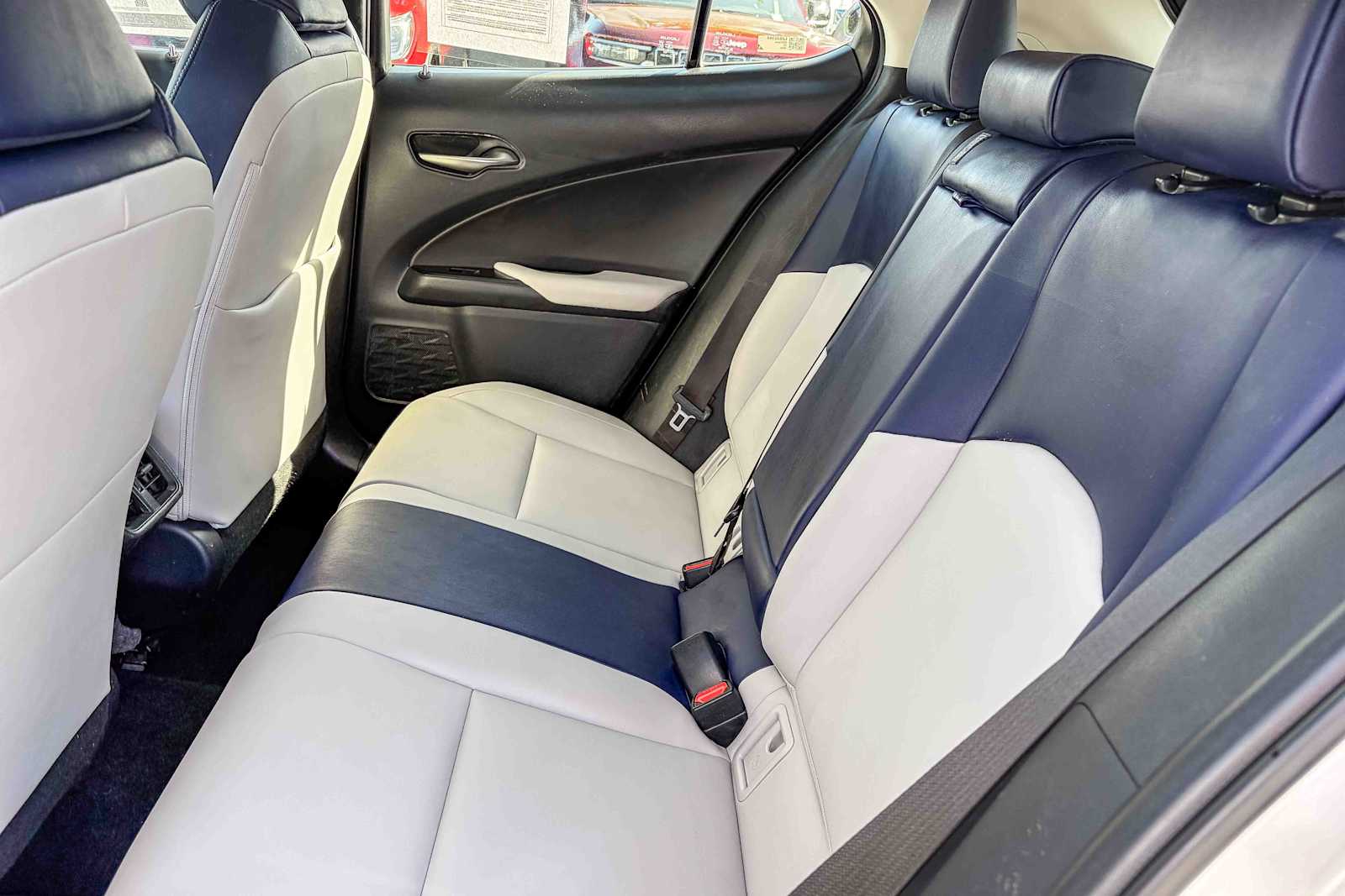 Thumbnail: 2020 Lexus UX - 17