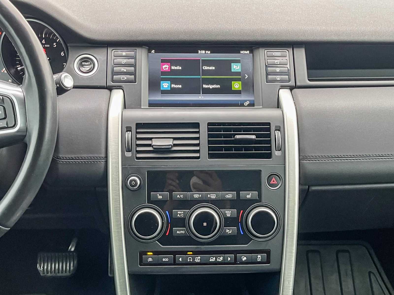 Thumbnail: 2017 Land Rover Discovery Sport - 12