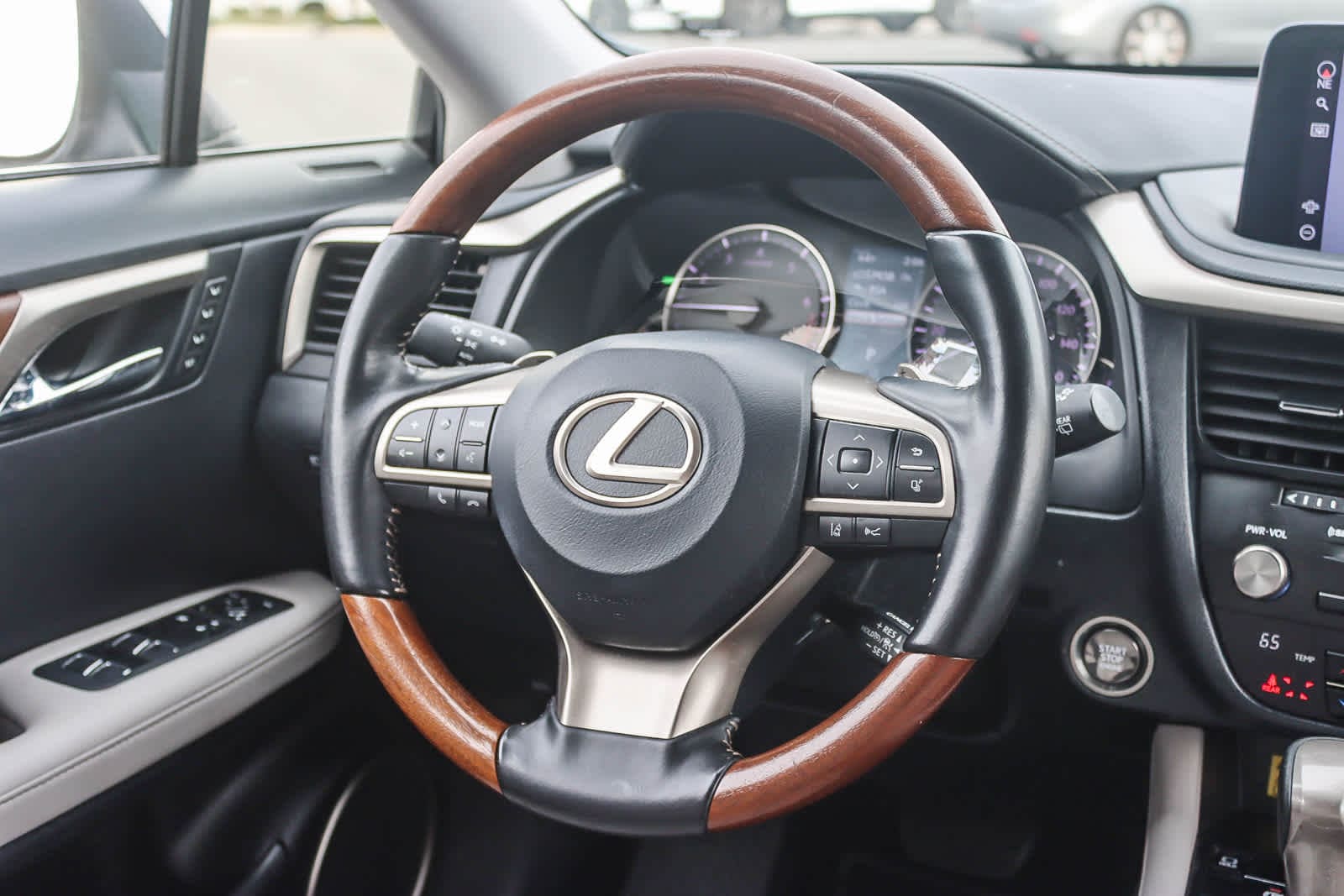 Thumbnail: 2021 Lexus RX - 14