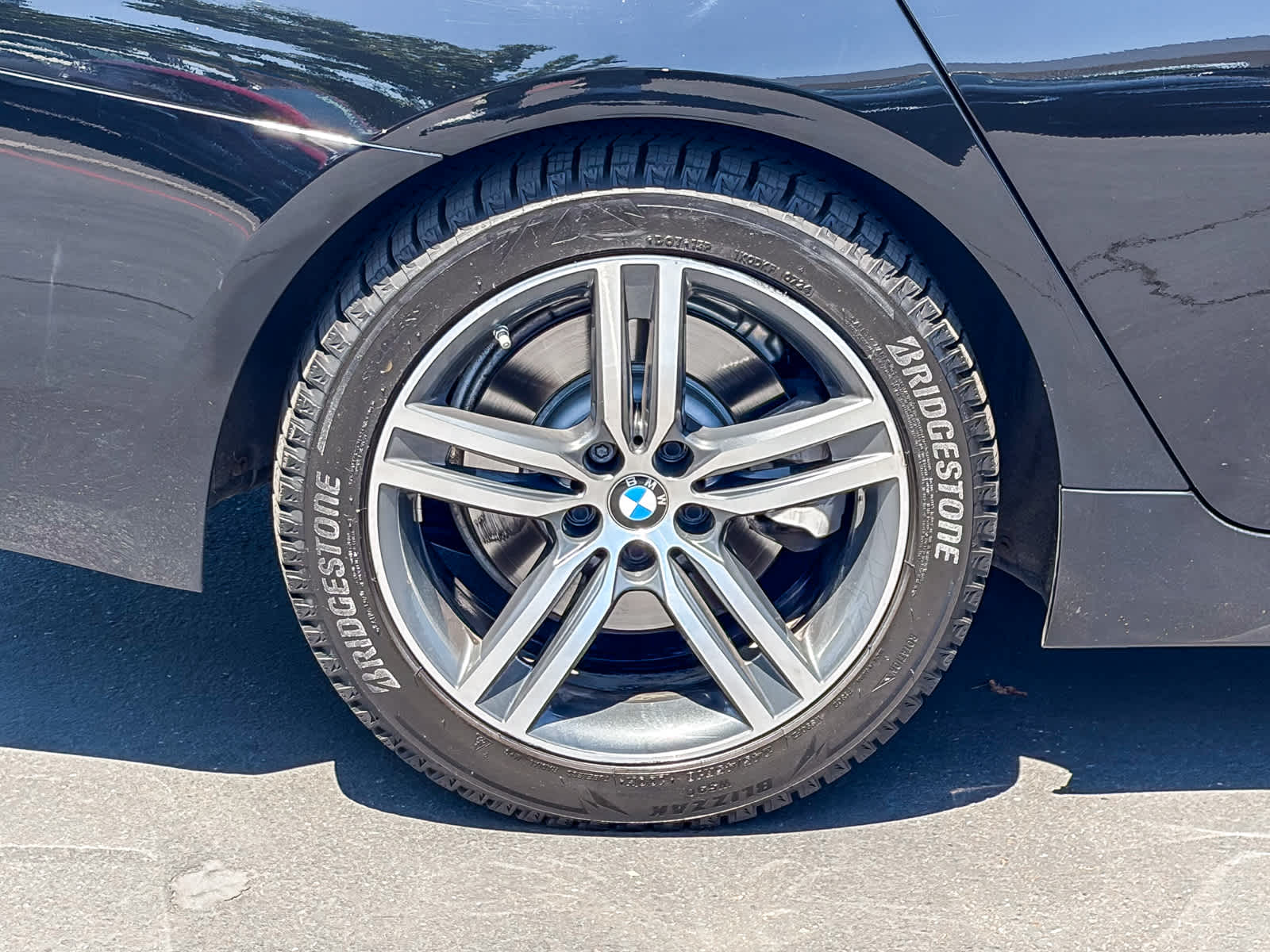 Thumbnail: 2021 BMW 5 Series - 10