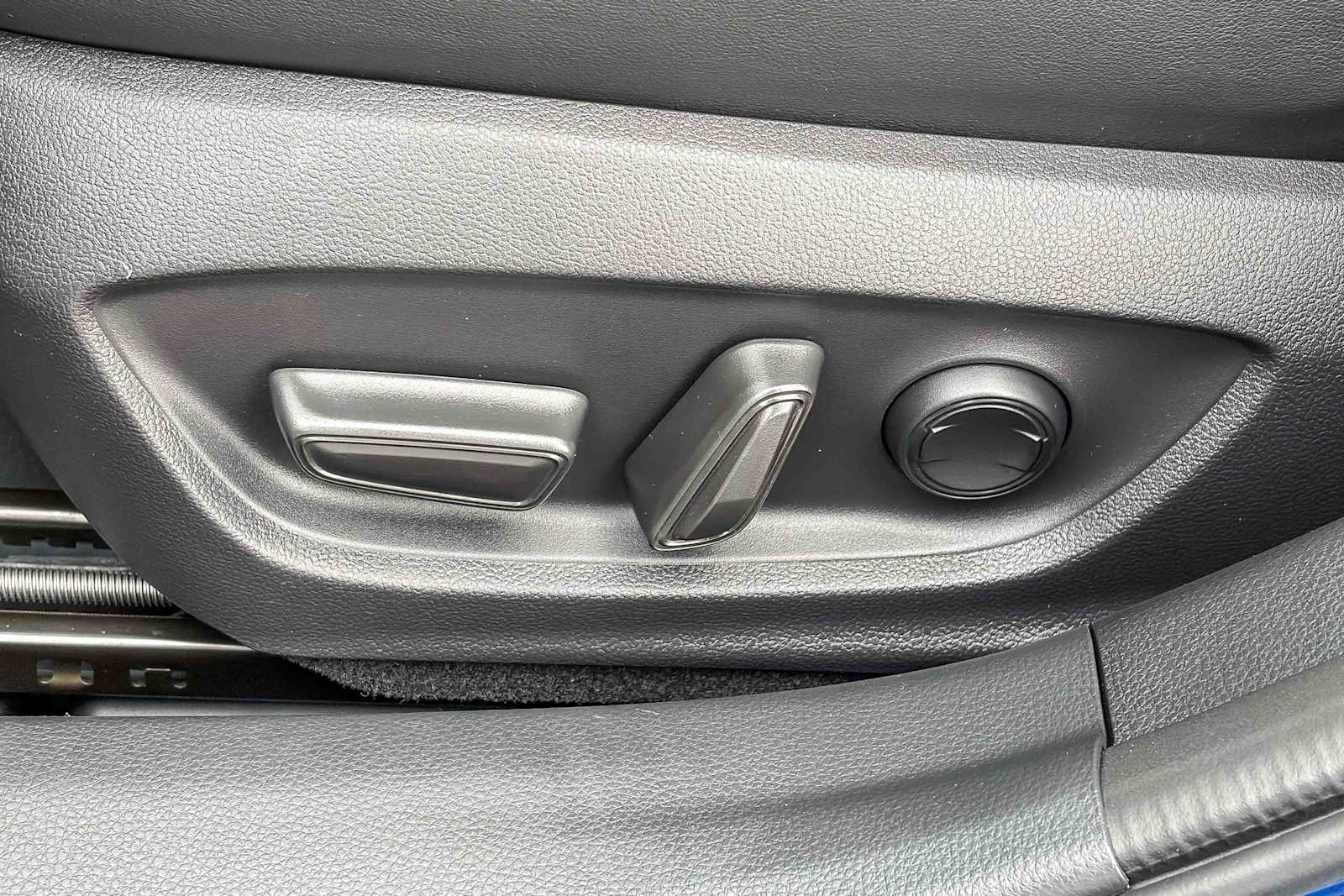 Thumbnail: 2025 Toyota Prius - 21