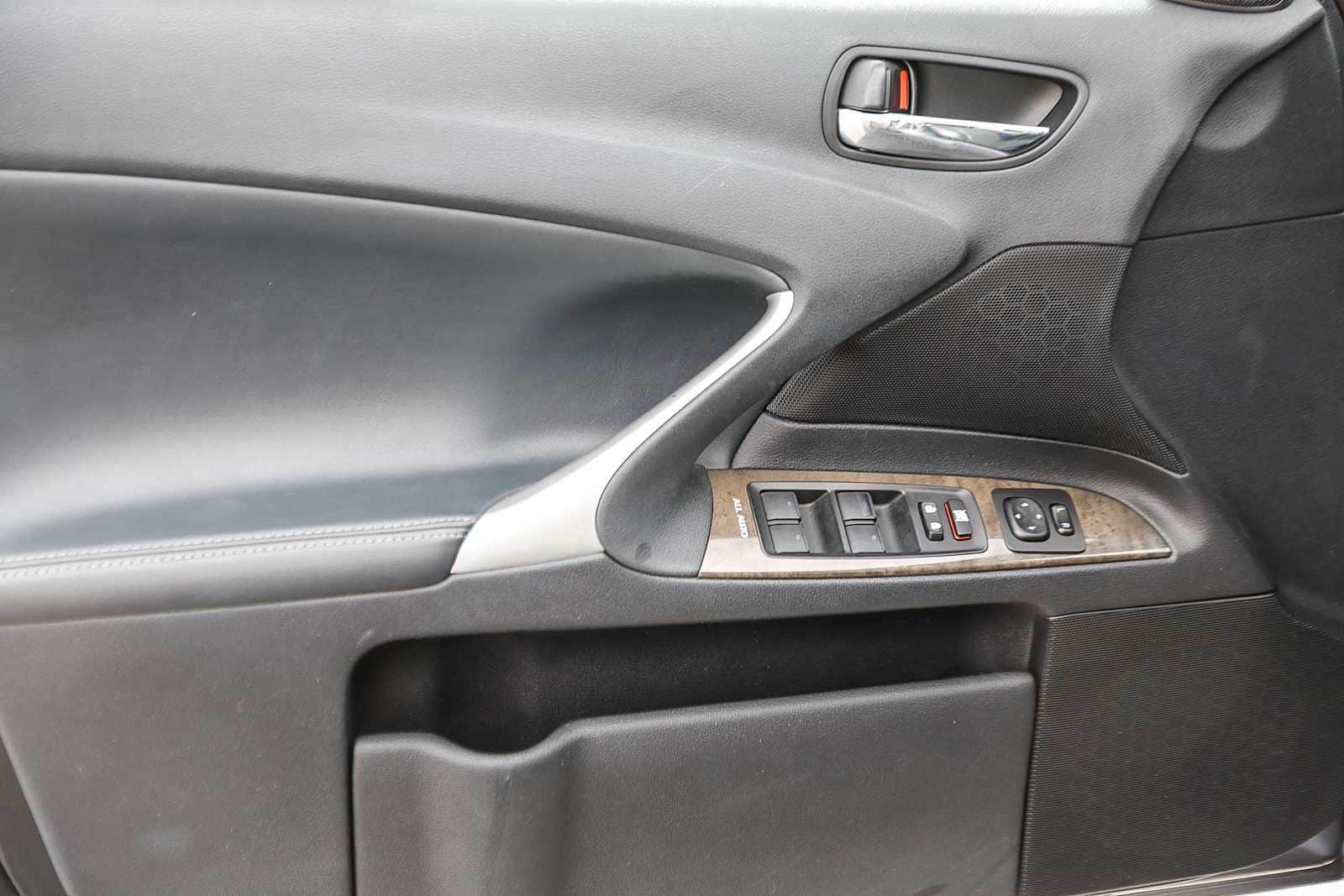 Thumbnail: 2012 Lexus IS - 22