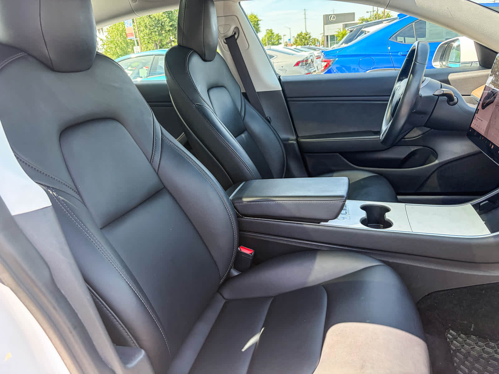 Thumbnail: 2019 Tesla Model 3 - 15