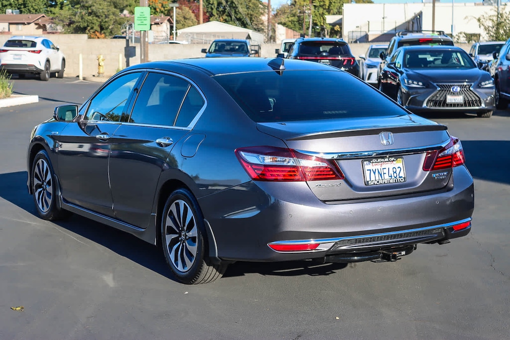 Used 2017 Honda Accord Hybrid Touring Sedan