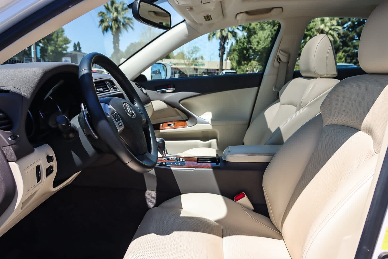 Thumbnail: 2012 Lexus IS - 18