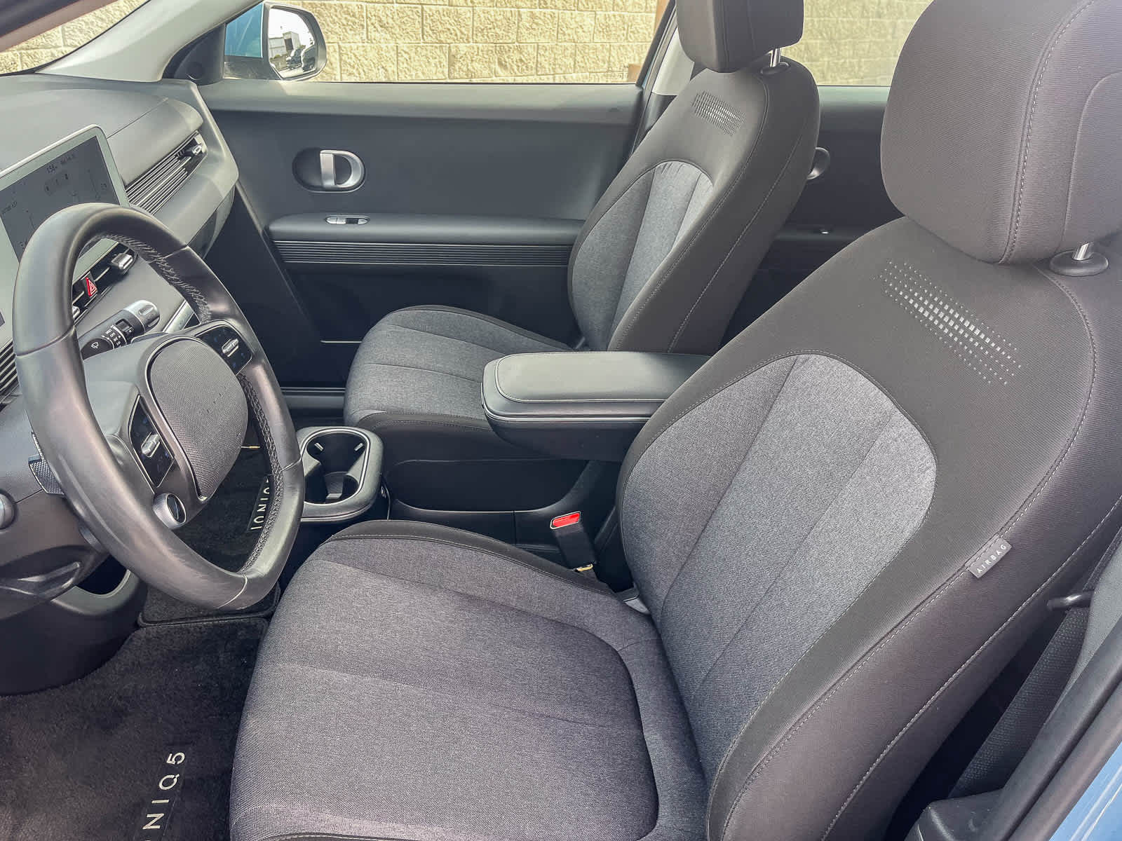 Thumbnail: 2022 Hyundai Ioniq 5 - 16