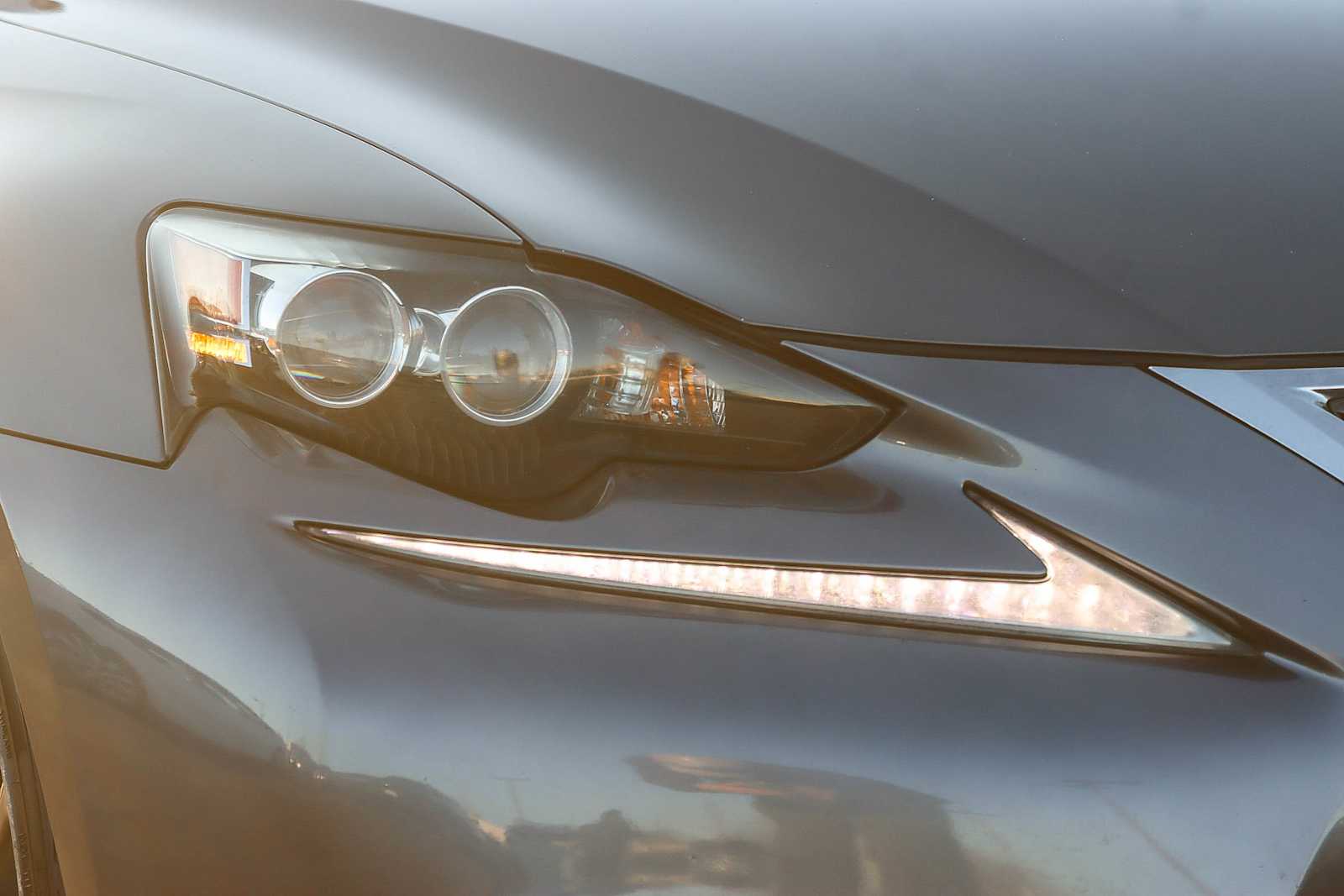 Thumbnail: 2015 Lexus IS - 7