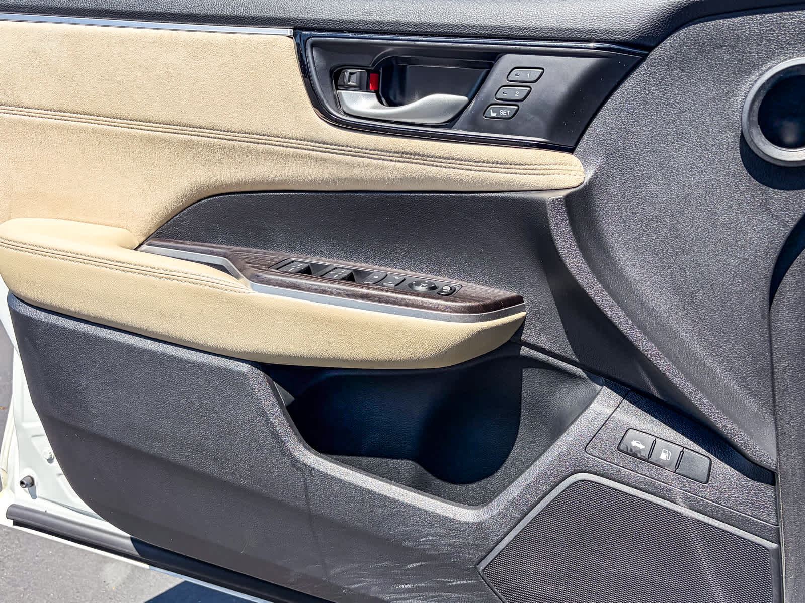 Thumbnail: 2018 Honda Clarity - 19