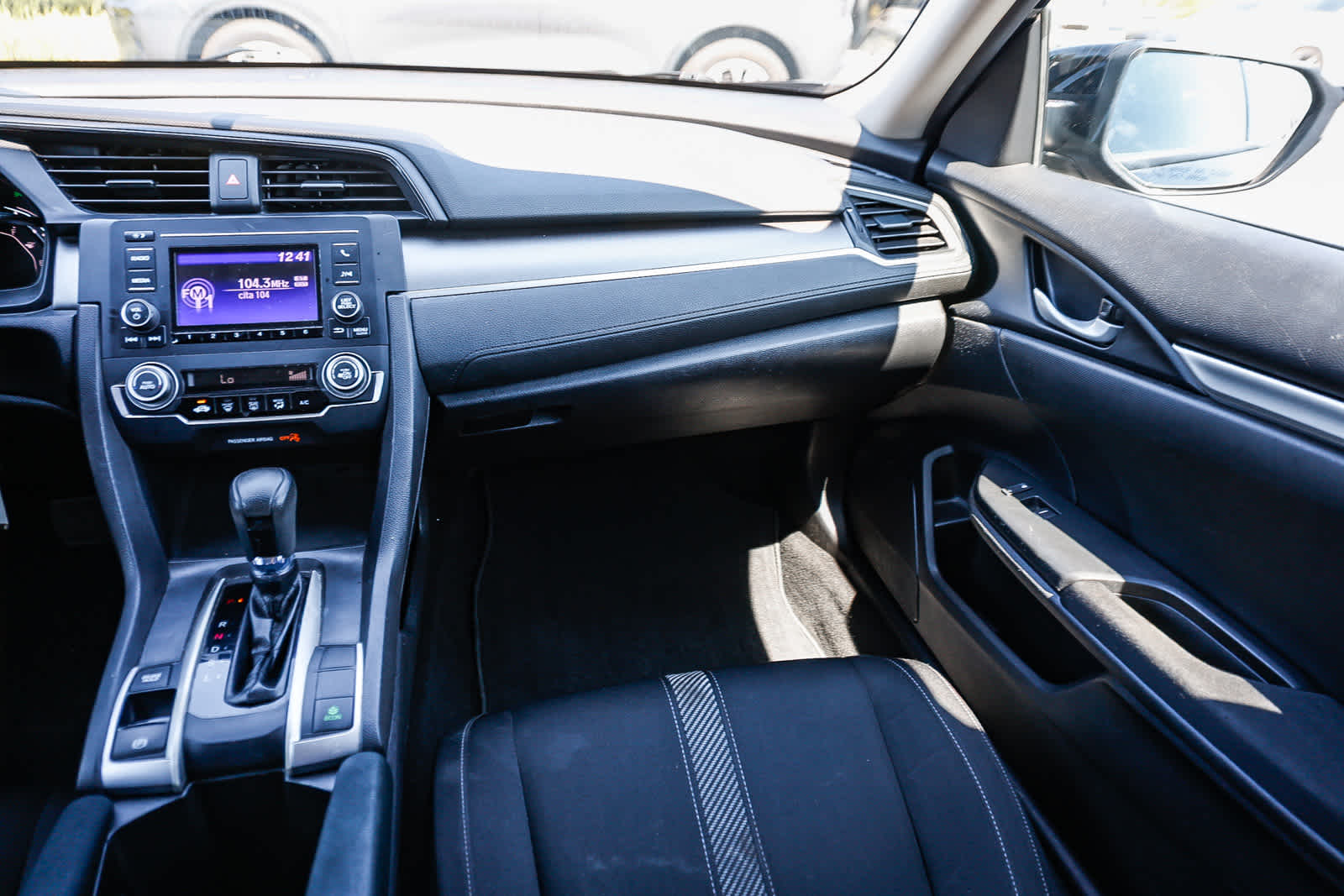 Thumbnail: 2016 Honda Civic - 16